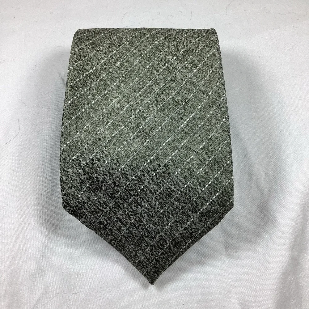 Claiborne Men's Silk Tie‎ Green White Diagonal Stripe Necktie